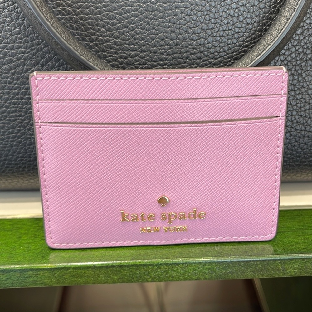 Kate Spade Madison Small Slim Card Holder
Barry Cream
NWT - Picture 7 of 16